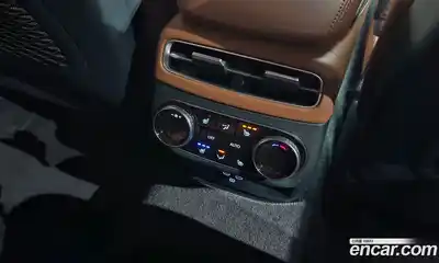 Genesis GV70 2023 2.5 Автомат в Москве № 57885, миниатюра 3