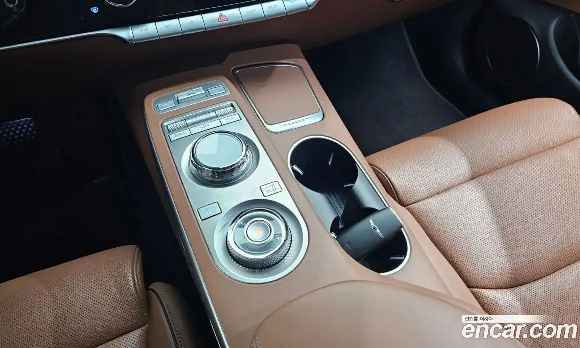 Genesis GV70 2023 2.5 Автомат в Москве № 57885, фото 4