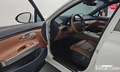 Genesis GV70 2023 2.5 Автомат в Москве № 57885, миниатюра 9