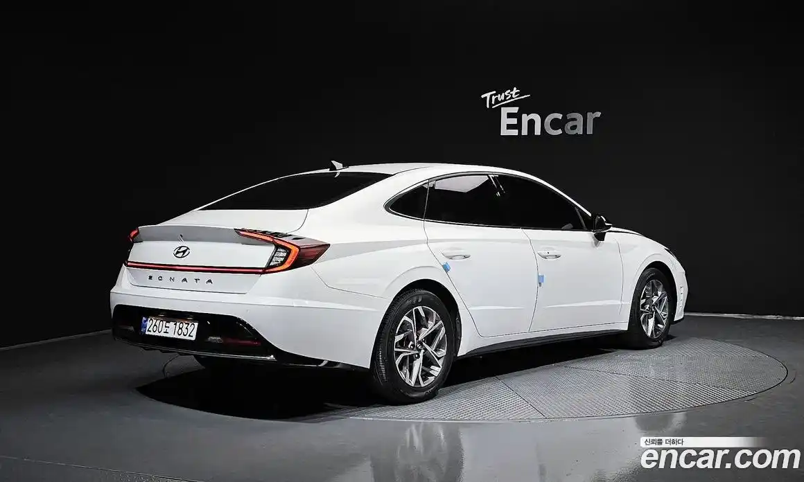 Hyundai Sonata 2022 2.0 Автомат в Москве № 5920, фото 16