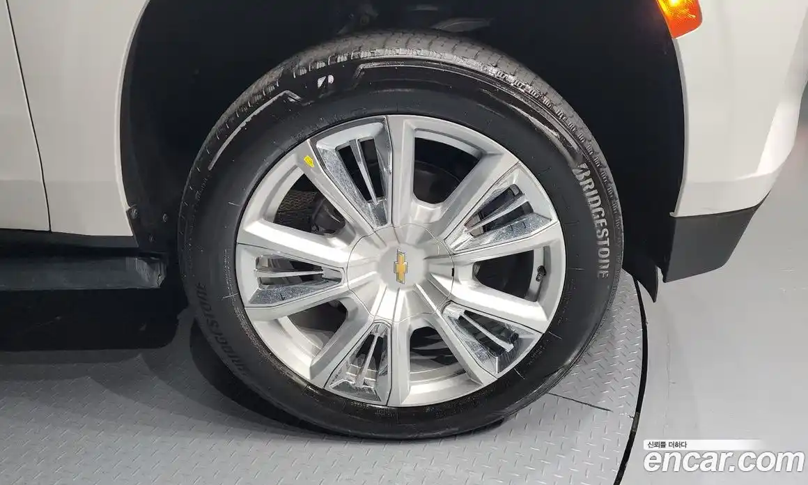 Chevrolet Tahoe 2022 6.2 Автомат в Москве № 103690, фото 19