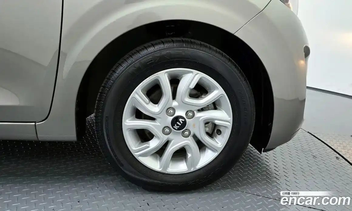 Kia Morning 2018 1.0 Автомат в Москве № 10850, фото 13