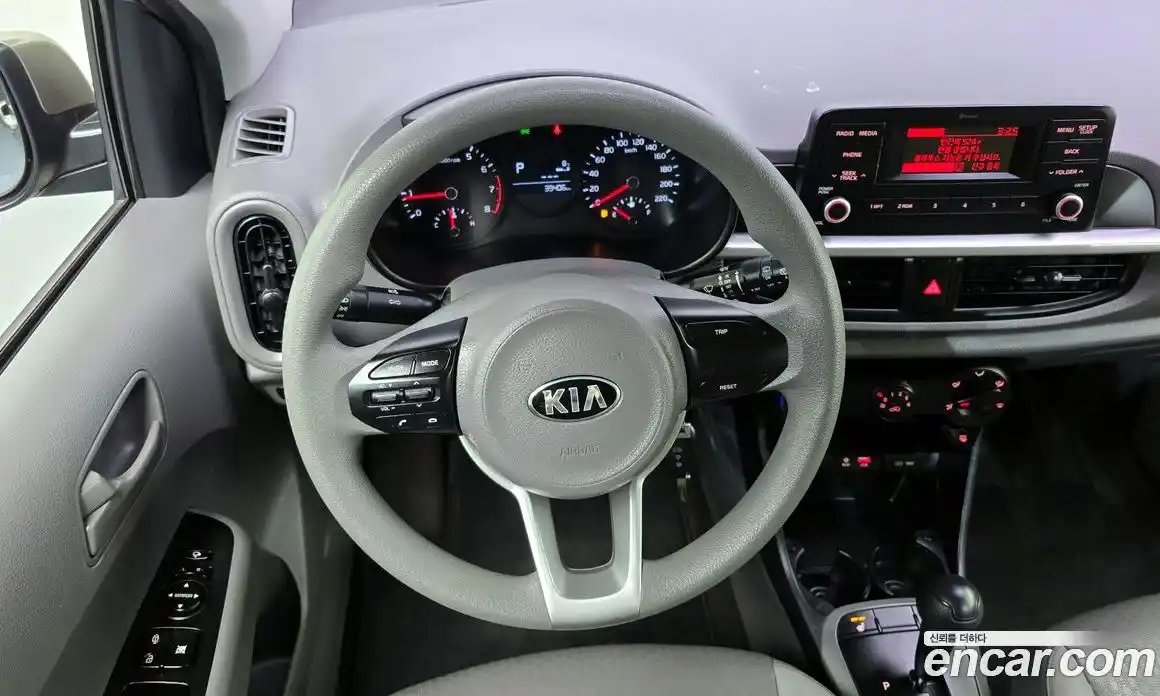 Kia Morning 2018 1.0 Автомат в Москве № 10850, фото 7