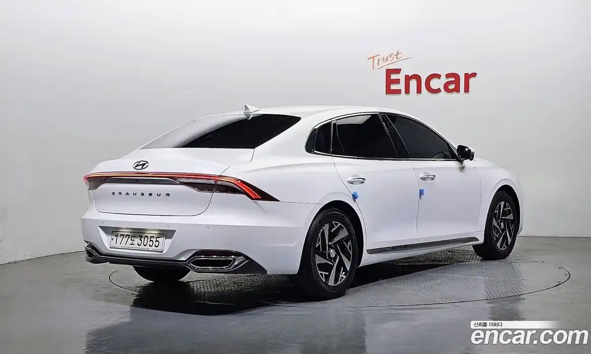 Hyundai Grandeur 2023 2.4 Автомат в Москве № 109626, фото 15