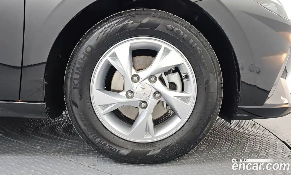 Hyundai Avante 2021 1.6 Автомат в Москве № 113181, фото 5