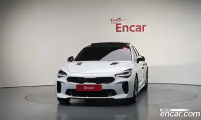 Kia Stinger 2023 2.5 Автомат в Москве № 11344, миниатюра 3