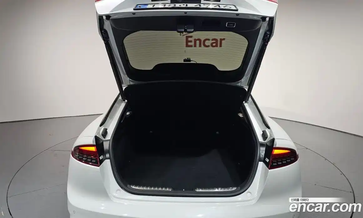 Kia Stinger 2023 2.5 Автомат в Москве № 11344, фото 6