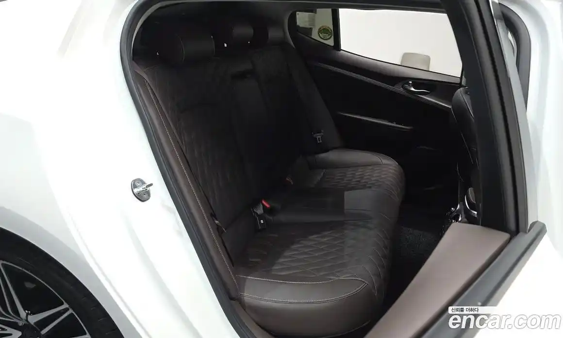 Kia Stinger 2023 2.5 Автомат в Москве № 11344, фото 9