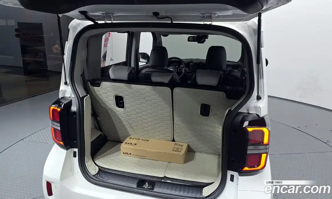 Kia Ray 2024 1.0 Автомат в Москве № 115497, фото 8