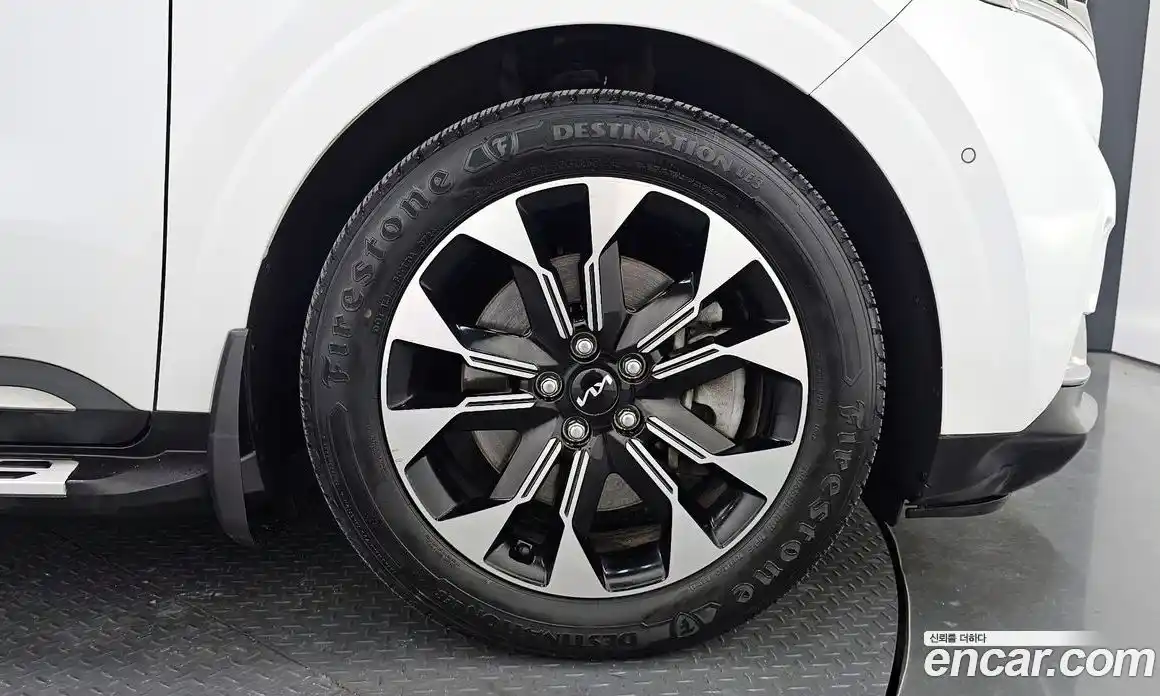 Kia Canival 2023 2.2 Автомат в Москве № 122024, фото 12