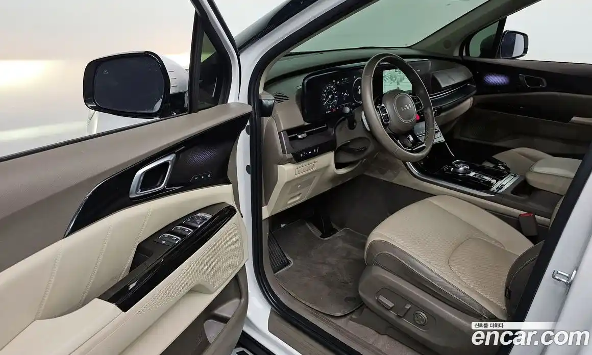 Kia Canival 2023 2.2 Автомат в Москве № 122024, фото 13