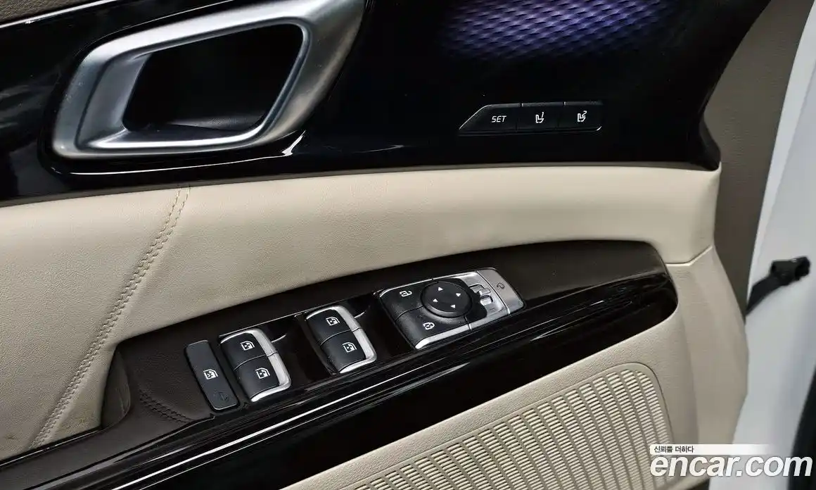 Kia Canival 2023 2.2 Автомат в Москве № 122024, фото 19