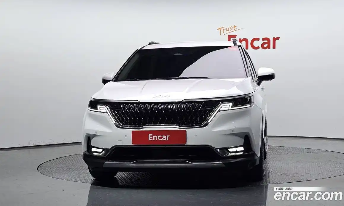 Kia Canival 2023 2.2 Автомат в Москве № 122024, фото 20