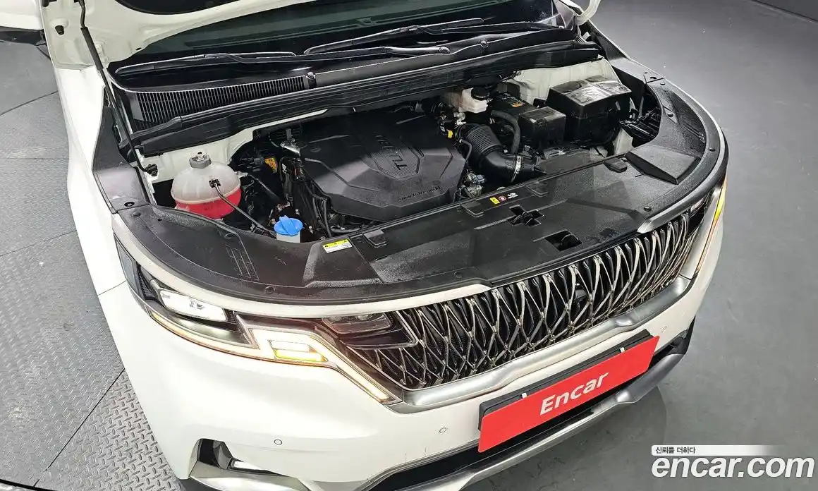 Kia Canival 2023 2.2 Автомат в Москве № 122024, фото 3