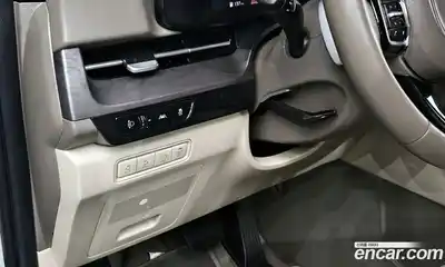 Kia Canival 2023 2.2 Автомат в Москве № 122024, миниатюра 4