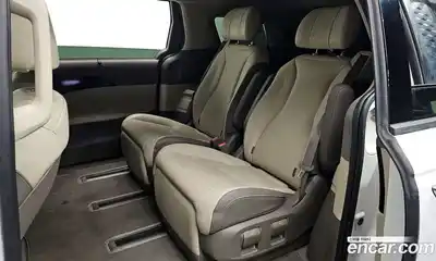 Kia Canival 2023 2.2 Автомат в Москве № 122024, миниатюра 6