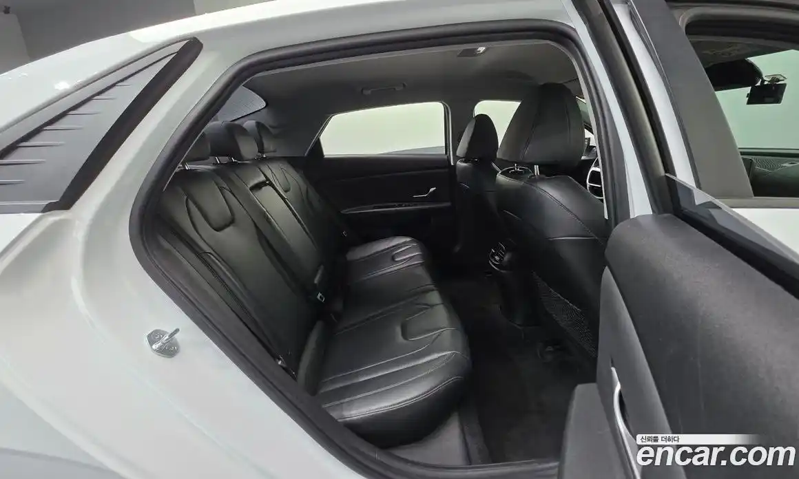 Hyundai Avante 2021 1.6 Автомат в Москве № 126493, фото 18