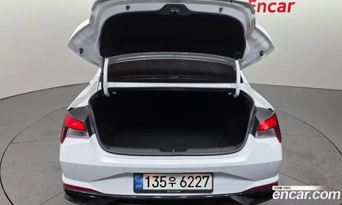 Hyundai Avante 2021 1.6 Автомат в Москве № 126493, фото 20