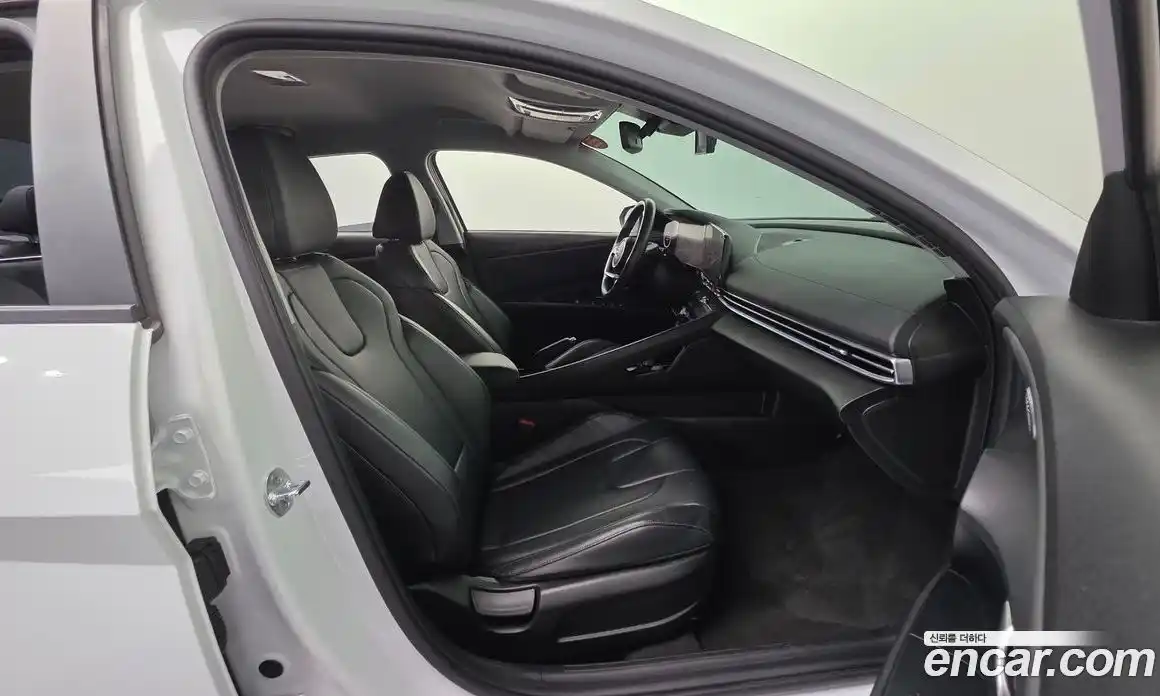 Hyundai Avante 2021 1.6 Автомат в Москве № 126493, фото 8