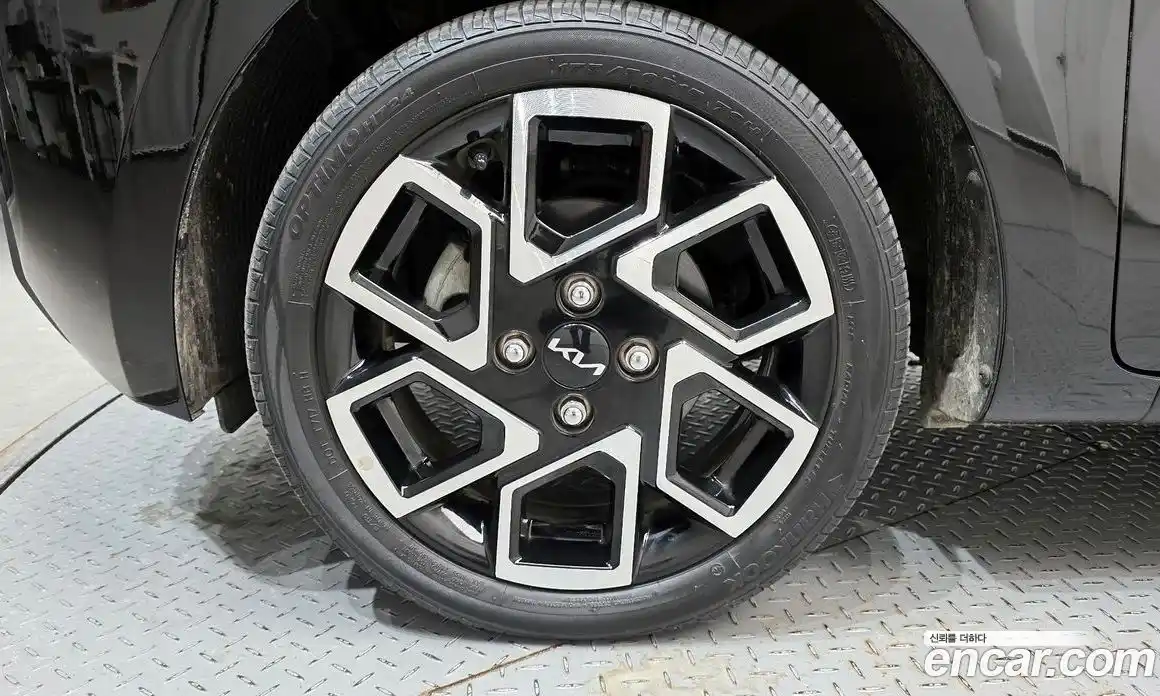 Kia Ray 2023 1.0 Автомат в Москве № 128626, фото 12