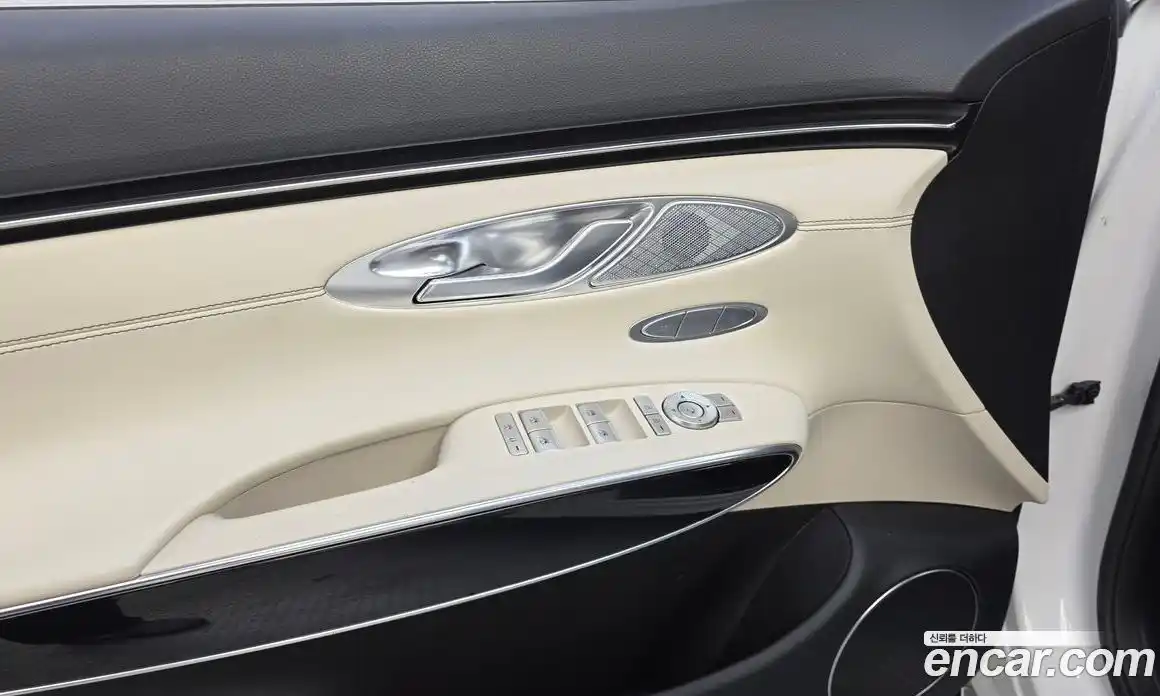 Genesis GV70 2023 2.5 Автомат в Москве № 12894, фото 20