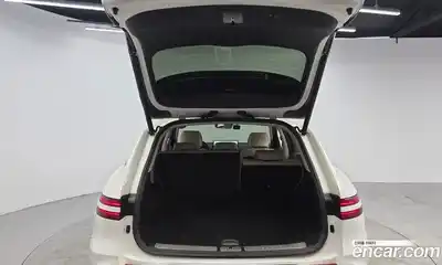 Genesis GV70 2023 2.5 Автомат в Москве № 12894, миниатюра 2