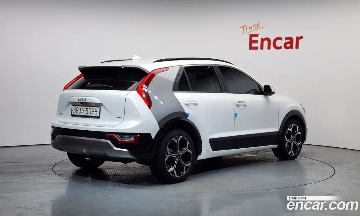 Kia Niro 2022 1.6 Автомат в Москве № 129323, фото 11