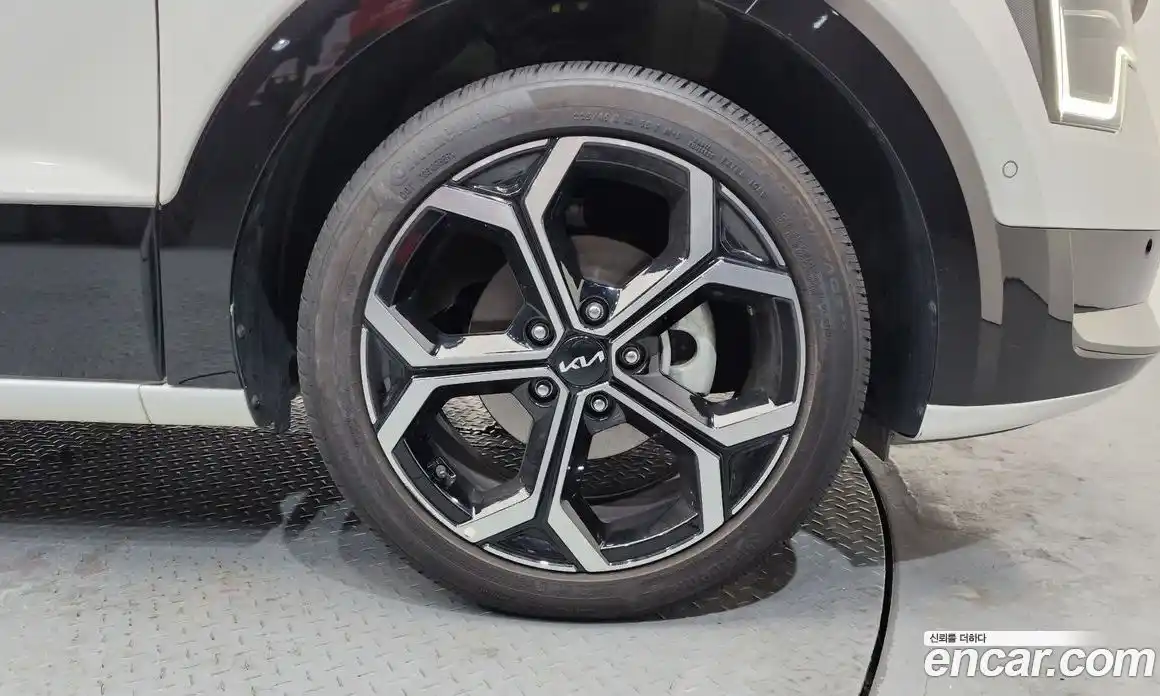 Kia Niro 2022 1.6 Автомат в Москве № 129323, фото 12