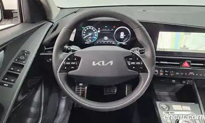 Kia Niro 2022 1.6 Автомат в Москве № 129323, миниатюра 6