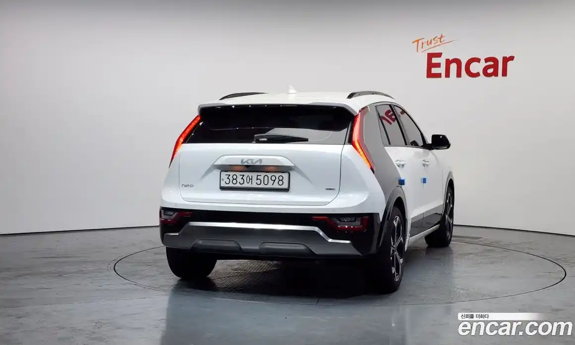 Kia Niro 2022 1.6 Автомат в Москве № 129323, фото 8