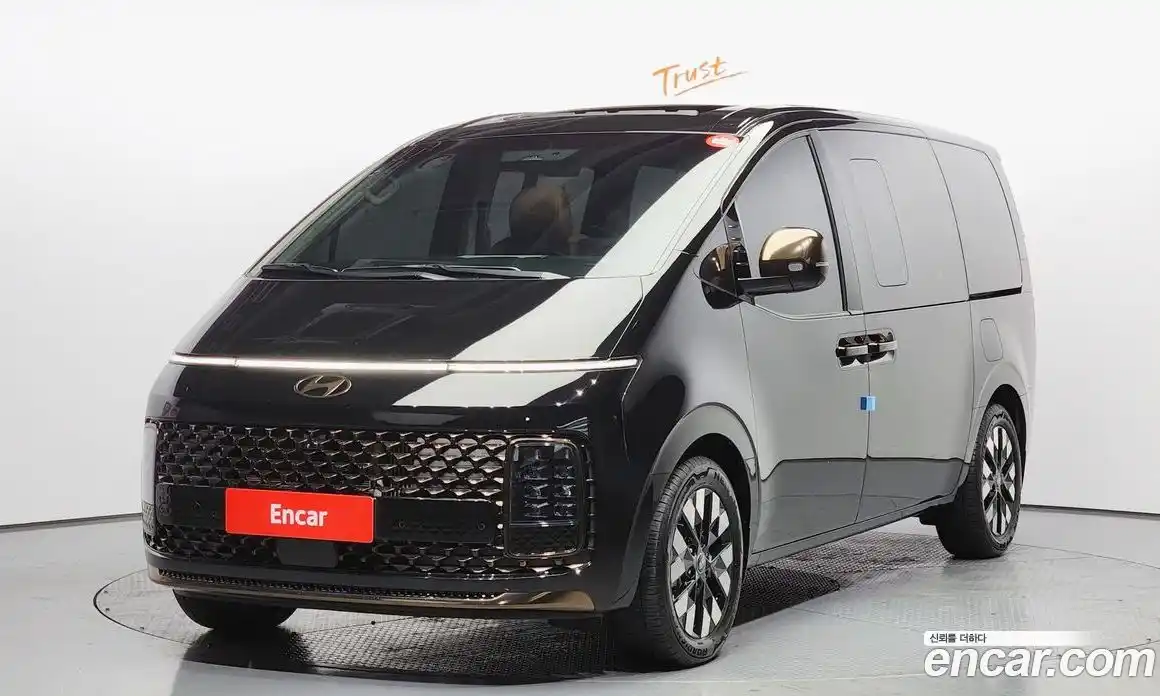 Hyundai Staria 2025 1.6 Автомат в Москве № 130853, фото 3