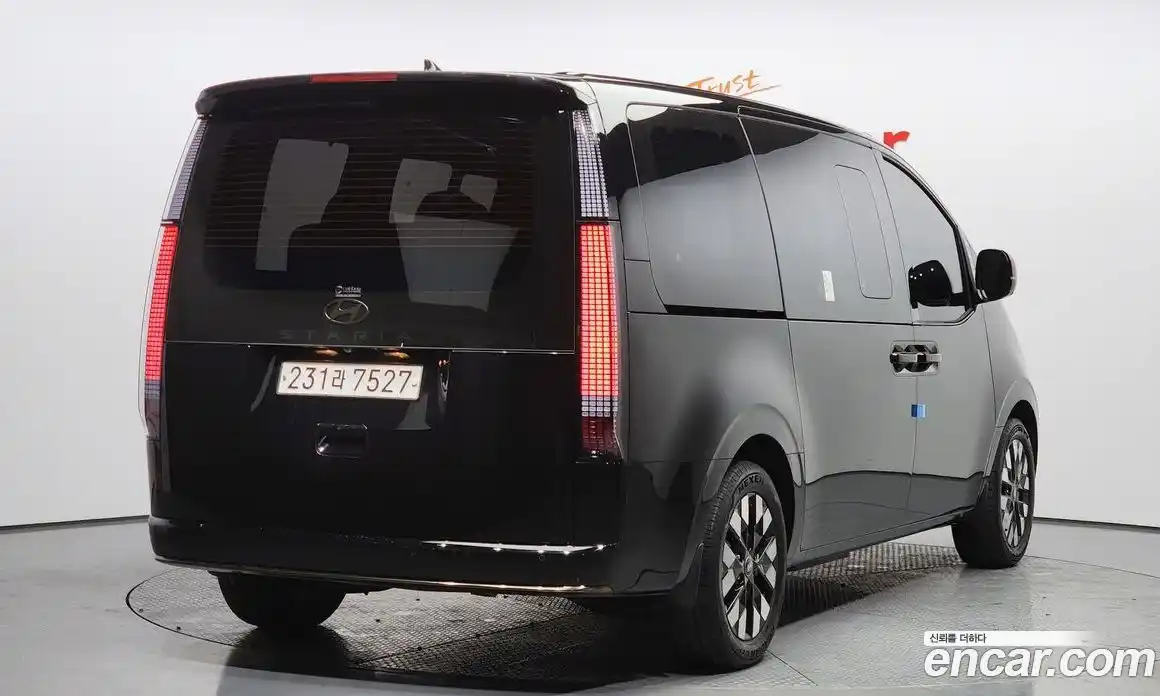 Hyundai Staria 2025 1.6 Автомат в Москве № 130853, фото 4