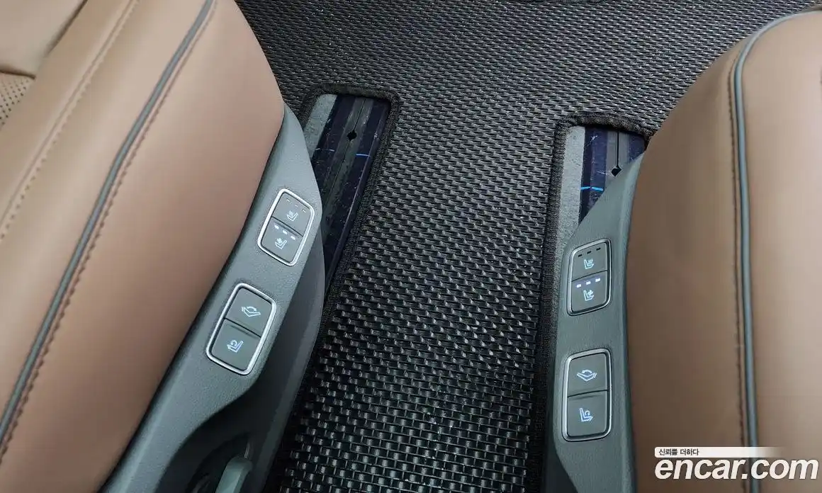 Hyundai Staria 2025 1.6 Автомат в Москве № 130853, фото 7