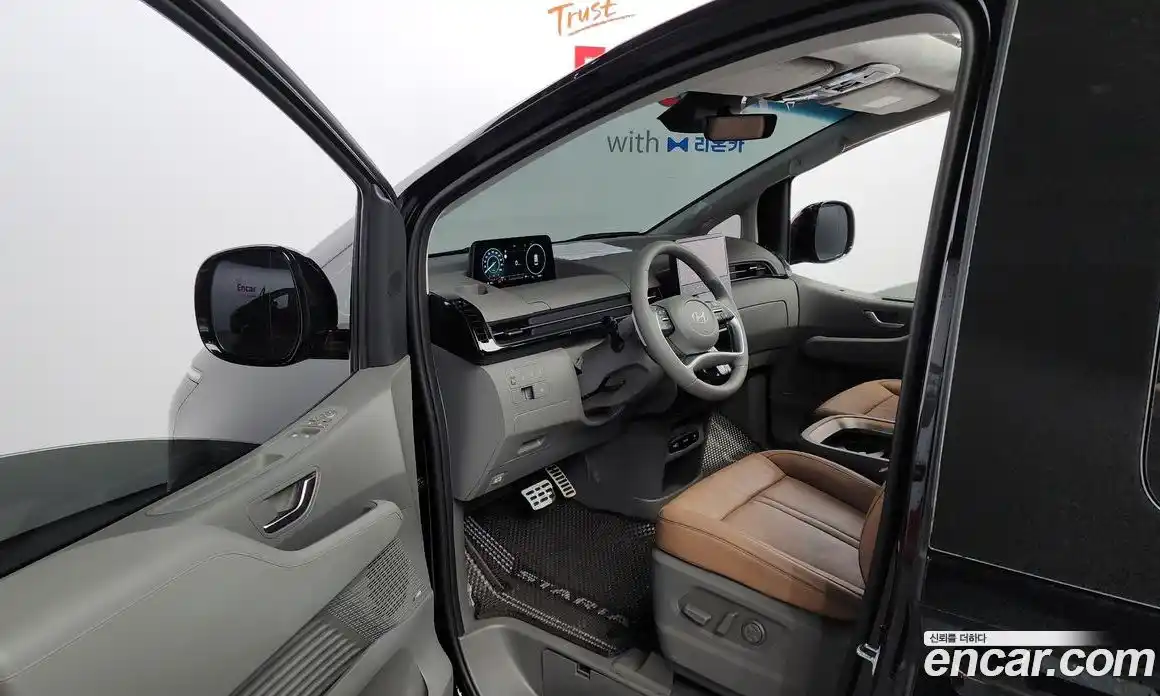 Hyundai Staria 2025 1.6 Автомат в Москве № 130853, фото 10