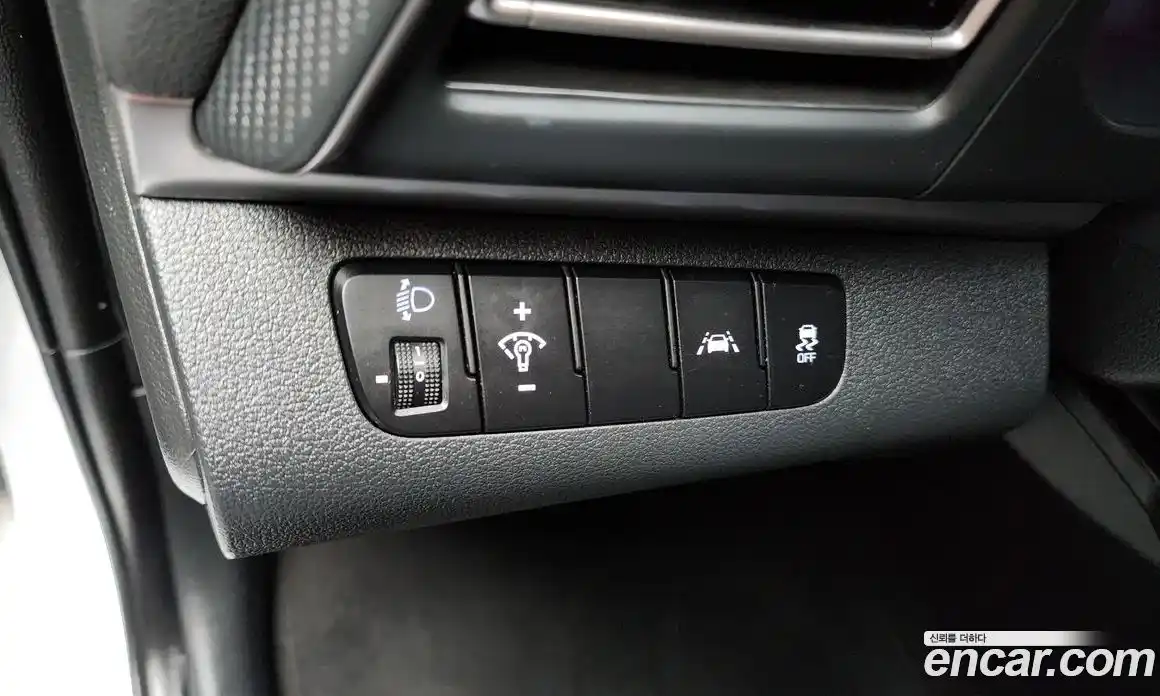 Hyundai Avante 2019 1.6 Автомат в Москве № 130908, фото 14