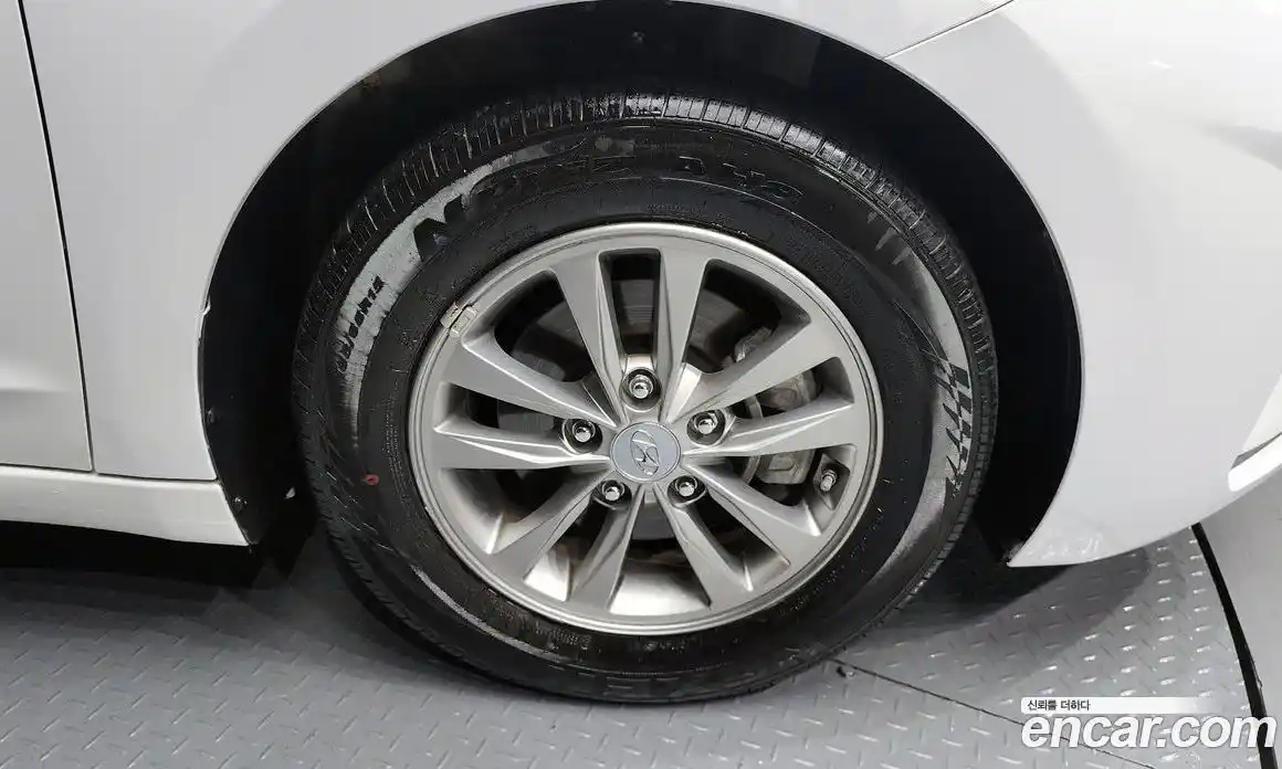 Hyundai Avante 2019 1.6 Автомат в Москве № 130908, фото 20