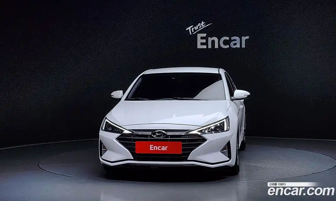 Hyundai Avante 2019 1.6 Автомат в Москве № 130908, фото 9