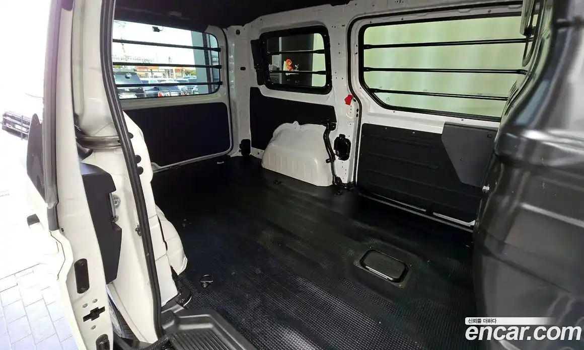 Hyundai Staria 2024 3.5 Автомат в Москве № 130996, фото 14