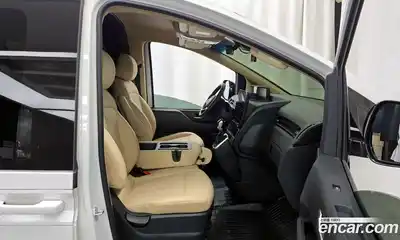 Hyundai Staria 2024 3.5 Автомат в Москве № 130996, миниатюра 2