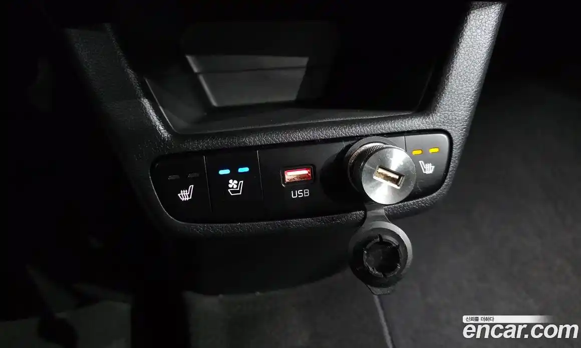 Kia Ray 2023 1.0 Автомат в Москве № 131327, фото 20