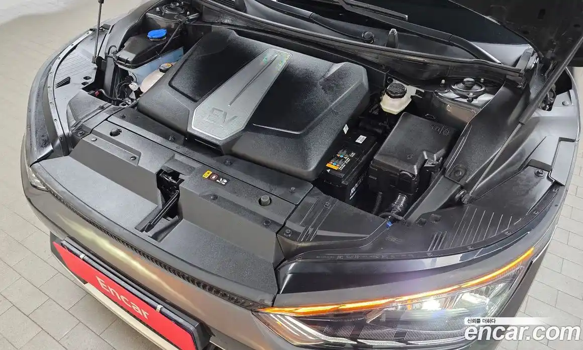 Kia EV6 2023 0.1 Автомат в Москве № 131888, фото 13