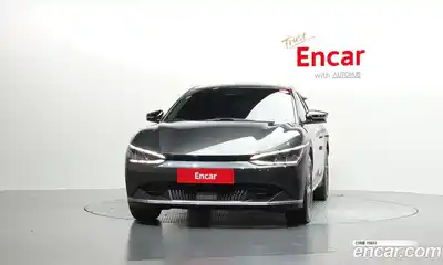 Kia EV6 2023 0.1 Автомат в Москве № 131888, миниатюра 7