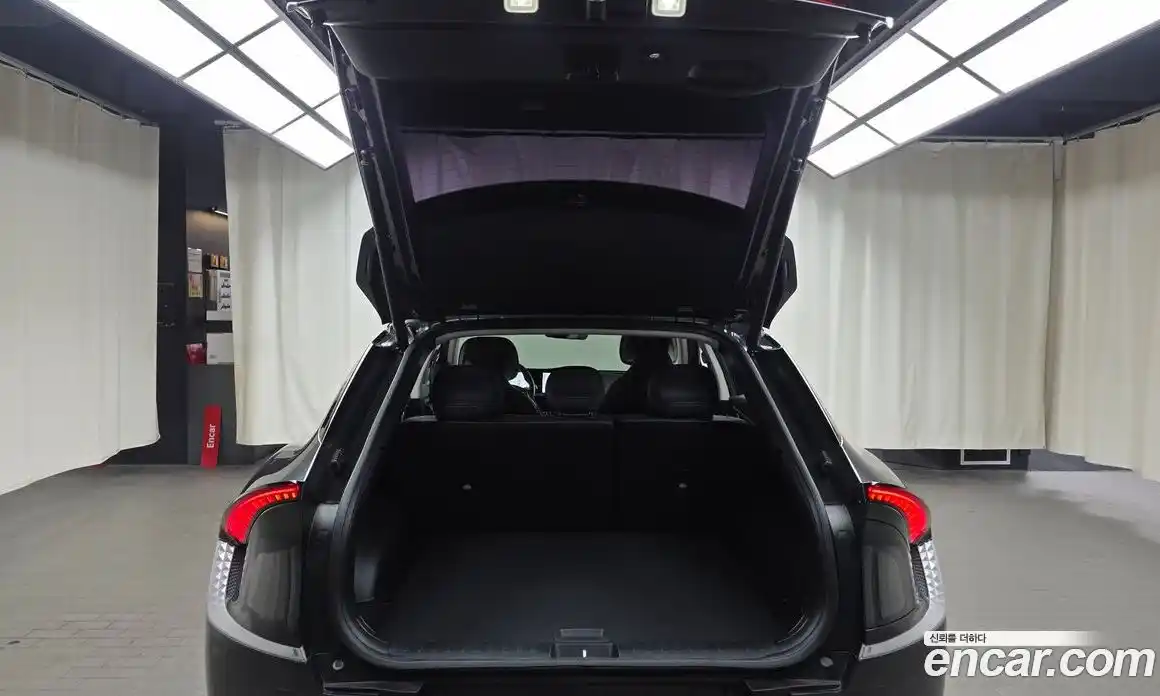 Kia EV6 2023 0.1 Автомат в Москве № 131888, фото 10