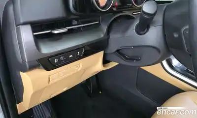 Kia Canival 2022 2.2 Автомат в Москве № 132123, миниатюра 10