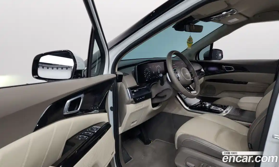 Kia Canival 2023 3.5 Автомат в Москве № 132695, фото 11