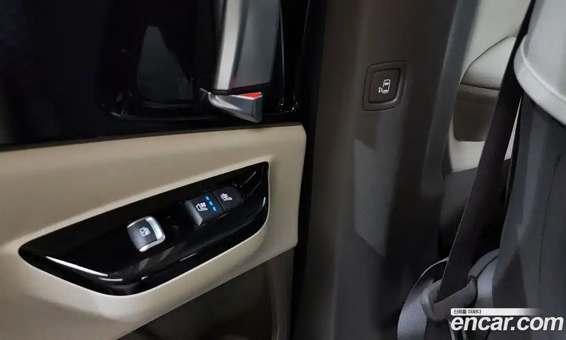 Kia Canival 2023 3.5 Автомат в Москве № 132695, фото 18