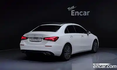 Mercedes-Benz A-Class 2021 2.0 Автомат в Москве № 137338, миниатюра 3