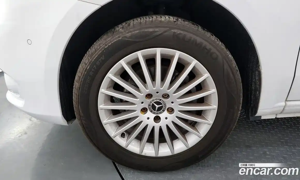 Mercedes-Benz V-Class 2020 2.0 Автомат в Москве № 137566, фото 3