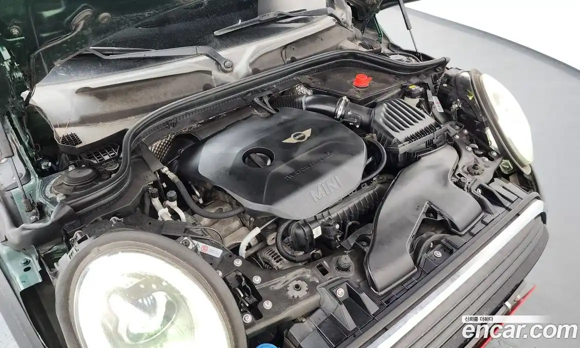 Mini Cooper Convertible 2016 1.5 Автомат в Москве № 139675, фото 15