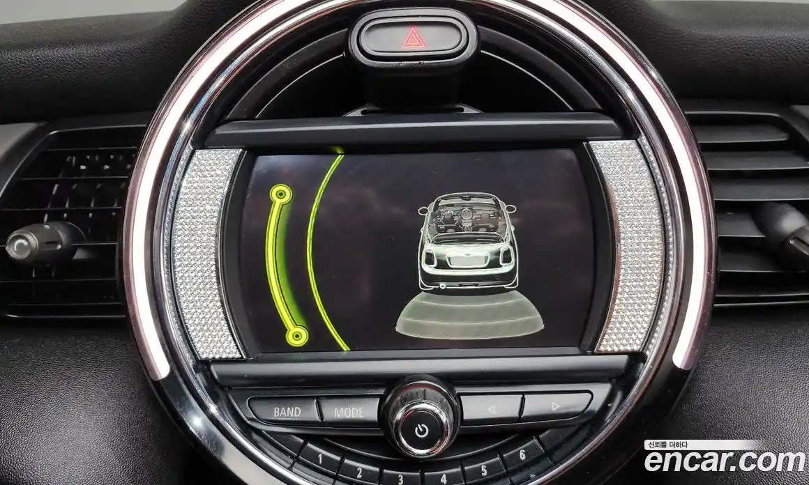 Mini Cooper Convertible 2016 1.5 Автомат в Москве № 139675, фото 16